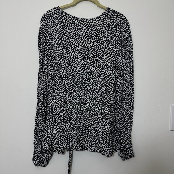 Talbots Women’s Faux Wrap Blouse Size XL Black White Long Sleeve New - Picture 4 of 9